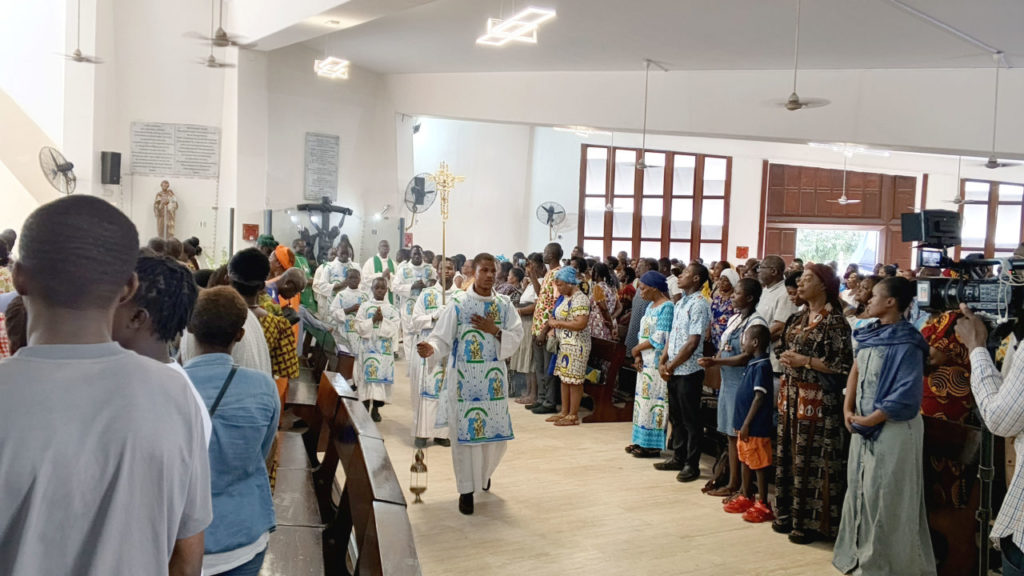 Messe-Lancement-Quarantenaire-Sanctuaire